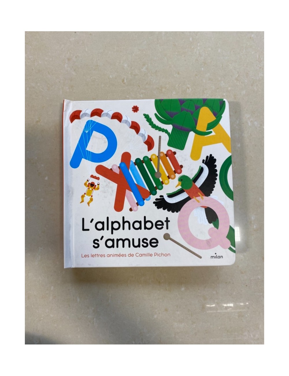 L'ALPHABET S'AMUSE